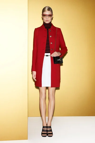 Look 18